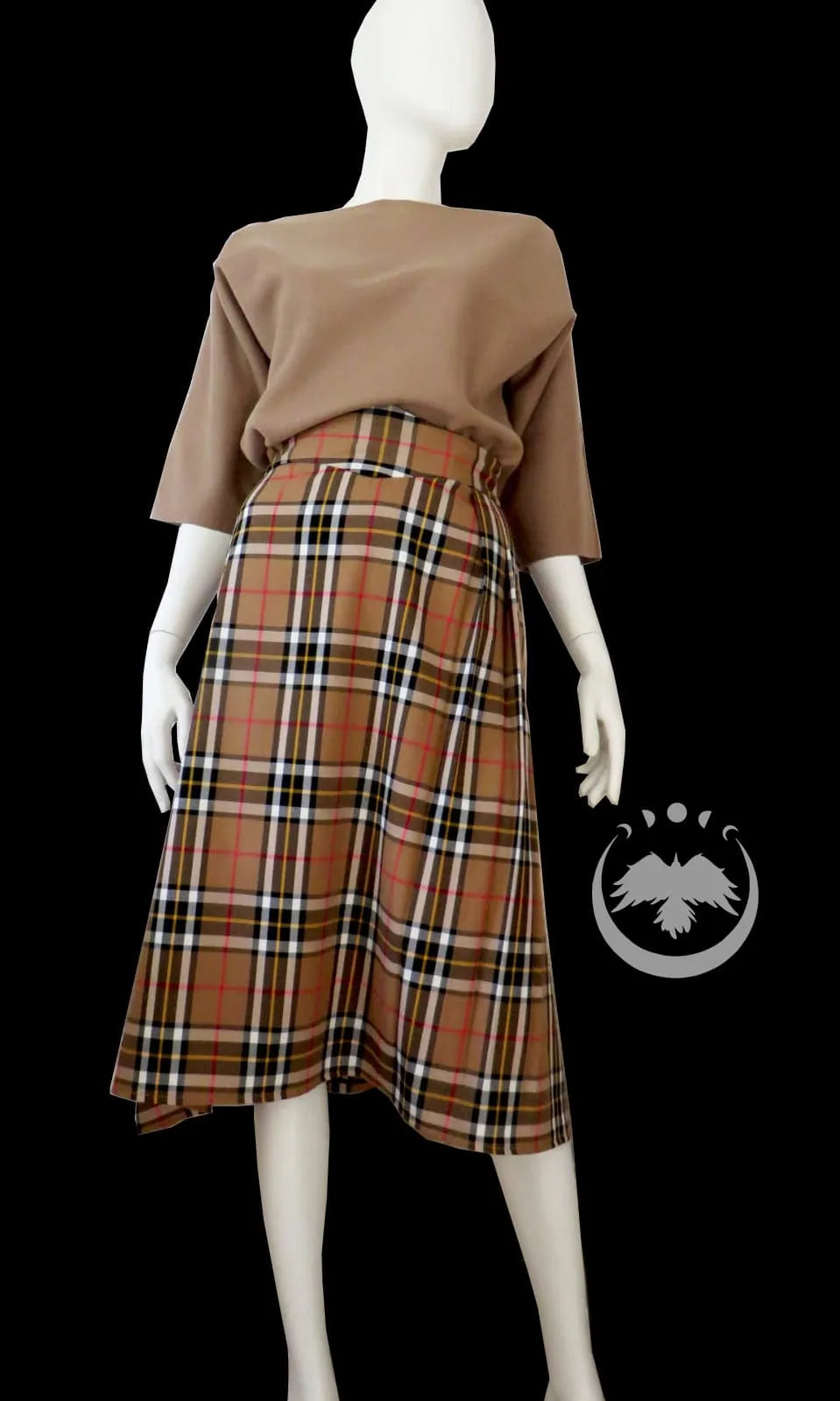 K-Drama-Inspired Brown Oversized Blouse & Plaid Knee-Length Skirt Set – Size M – Romantic Co-Ord Outfit