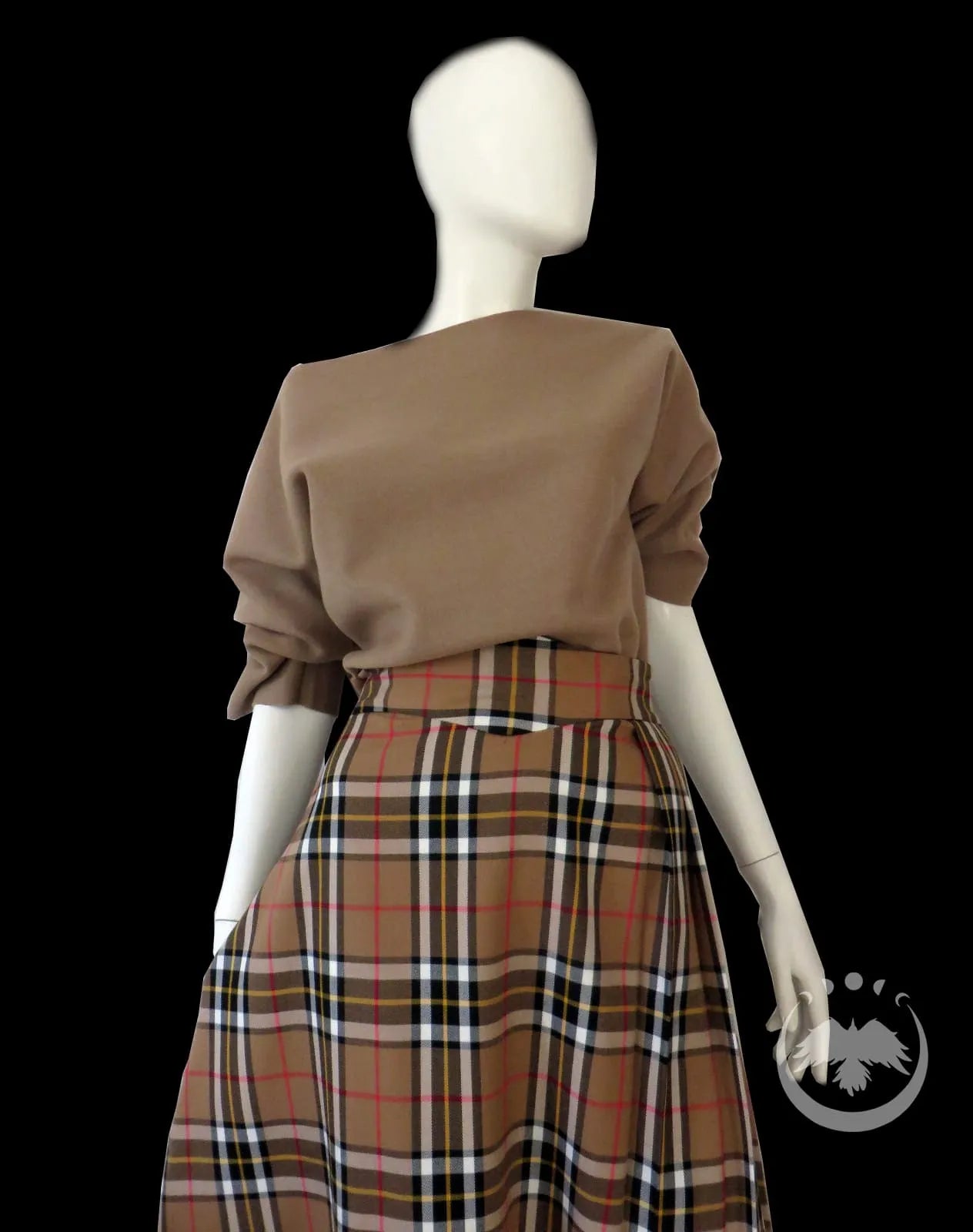 K-Drama-Inspired Brown Oversized Blouse & Plaid Knee-Length Skirt Set – Size M – Romantic Co-Ord Outfit