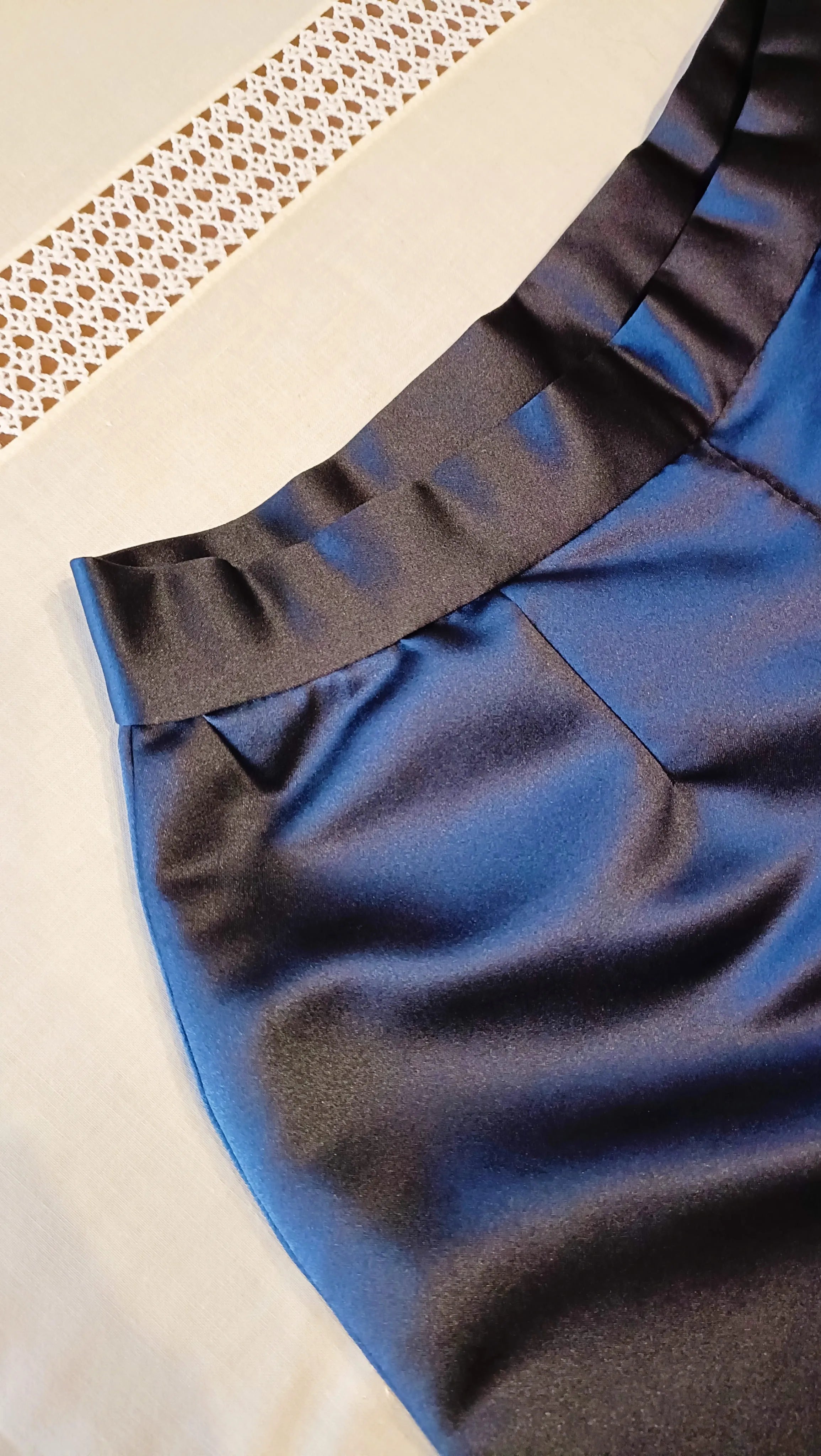 Brocade Dream Set - Blue & Gold Brocade Tail Vest + Midnight Blue Duchess Satin Cigarette Trousers Set – Size S (IT 40)