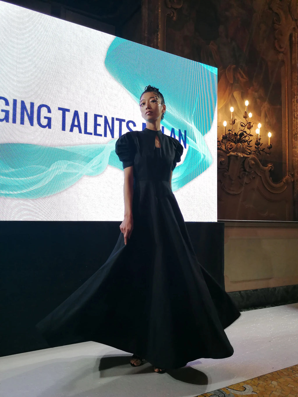 Long Black Dahlia Linen Couture Dress – Haute Couture Black Linen Gown with Anti-Static Lining Size M (IT 44)