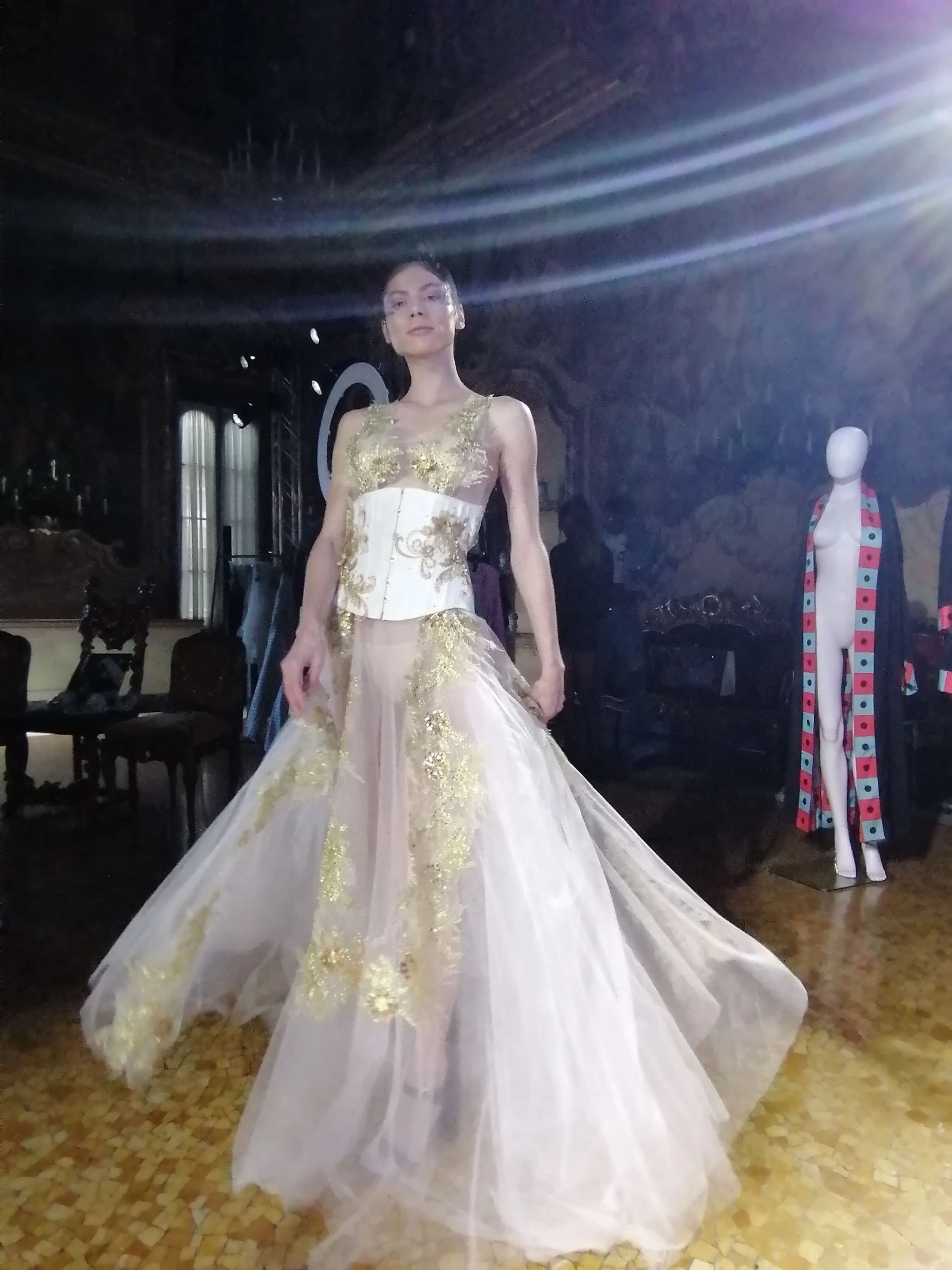 DIANA – Soft Pink Tulle & Golden Lace Wedding Dress – Ethereal Goddess Bridal Gown Size M (IT 42)