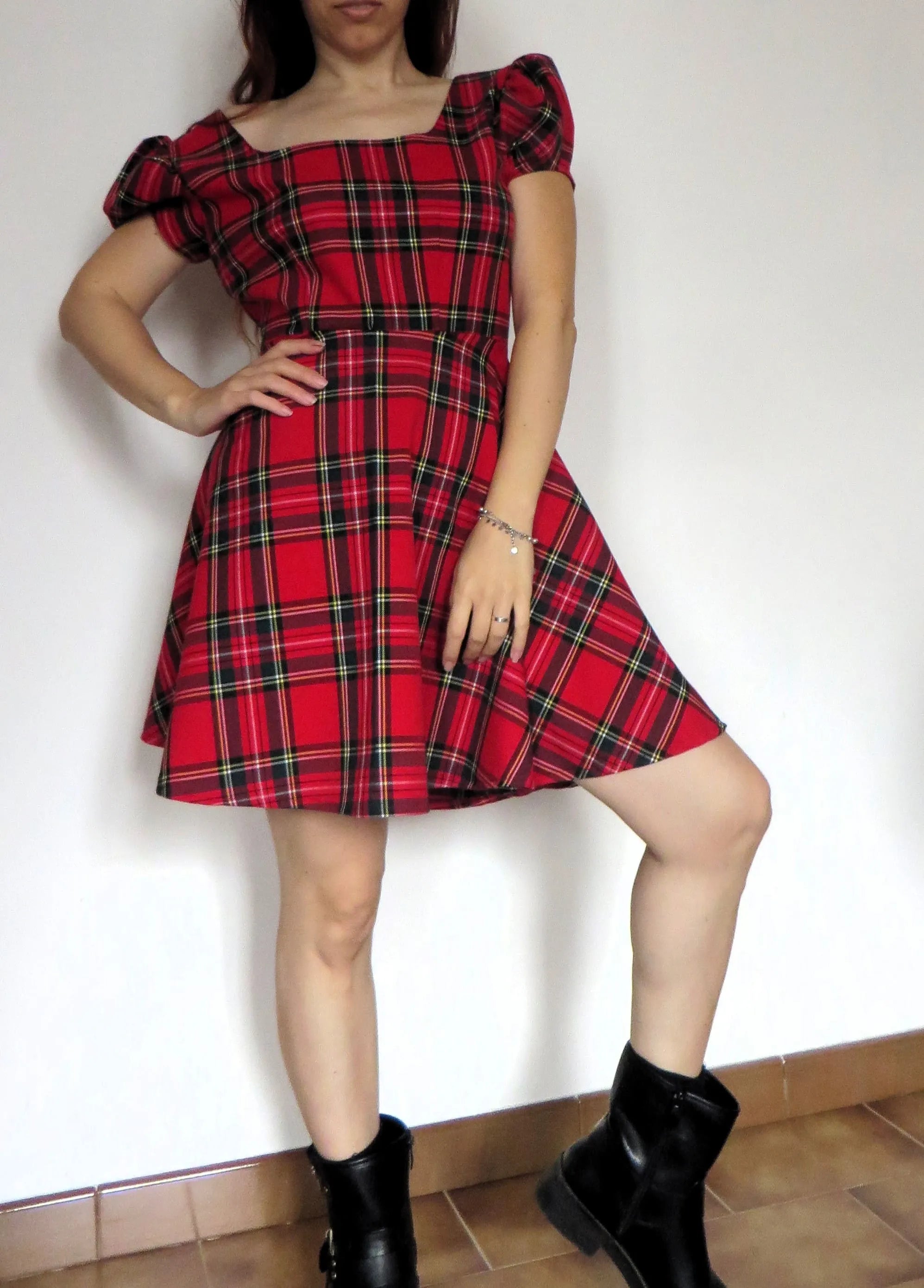 Twins Tartan Mini Dress – Short Puff Sleeves & Square Neckline Size IT 42