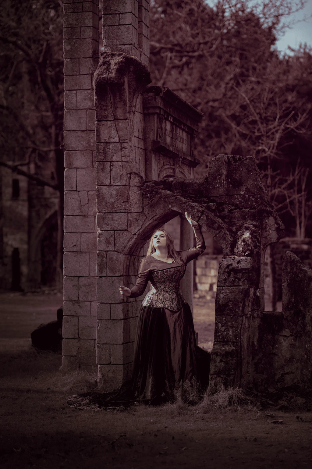 Lizan - Plus-Size Blue & Gold Brocade Overbust Corset – Handcrafted Curvy Corset with Satin Ribbon Lacing